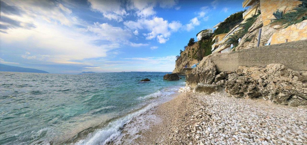 Celeste Bay Apartment Vlore Luaran gambar
